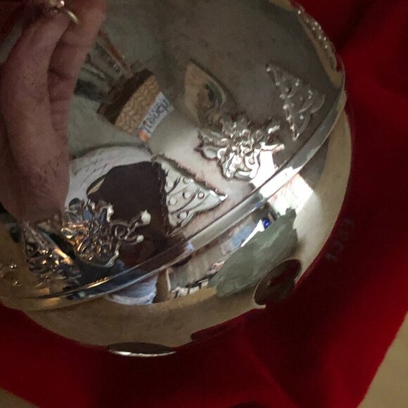 Wallace Silversmiths 1999 Silver Sleigh Bell - 29th Limited Edition Annual - Picture 5 of 11